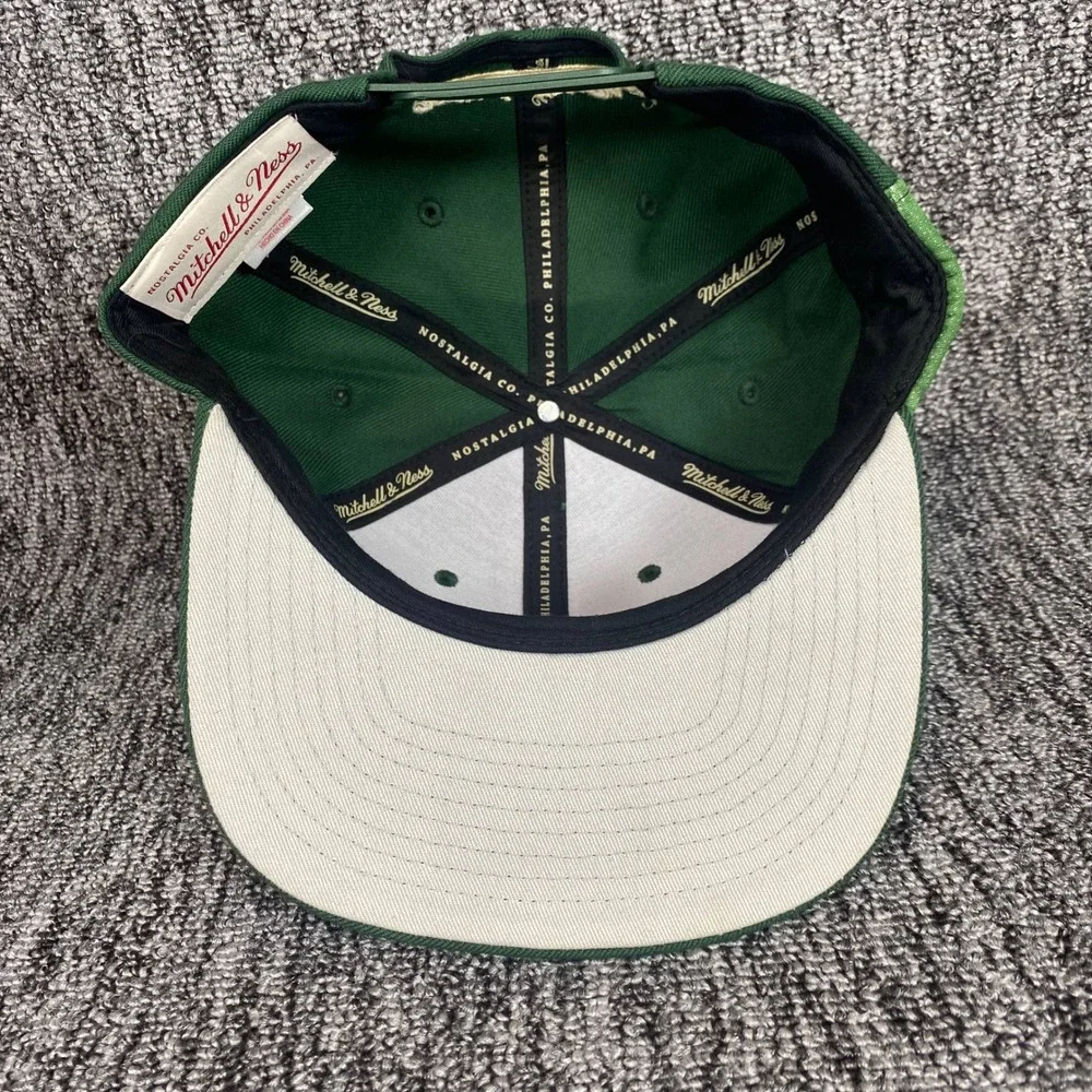 Mitchell & Ness Milwaukee Bucks Snapback Hat Cap NBA Green Gold Flat Bill OSFM